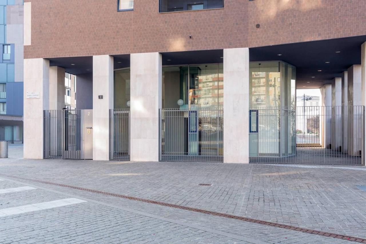 Apartamento Fiera Milanocity View With Terrace Next To Shopping Mall Exterior foto