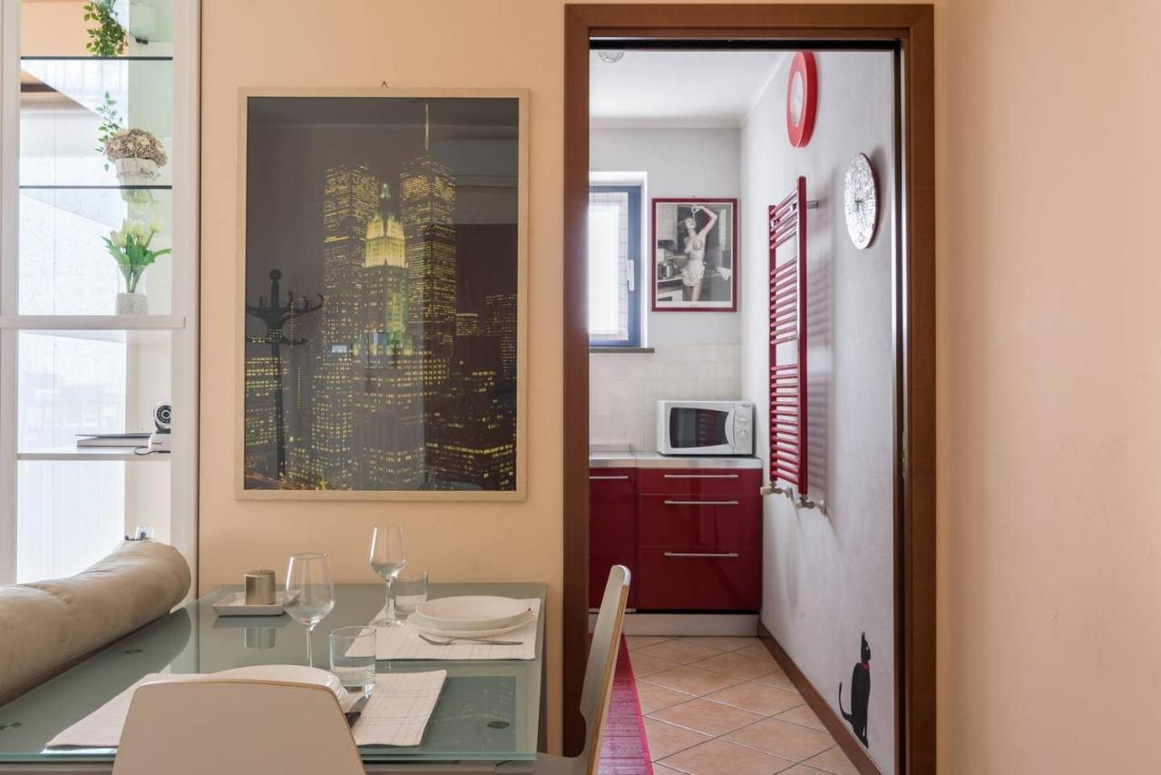 Apartamento Fiera Milanocity View With Terrace Next To Shopping Mall Exterior foto